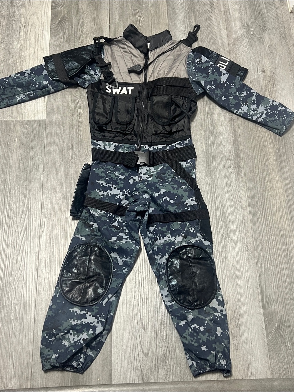 Teetot & Co Kids SWAT / Police Tactical Costume - Blue Digital Camo /size 5-6